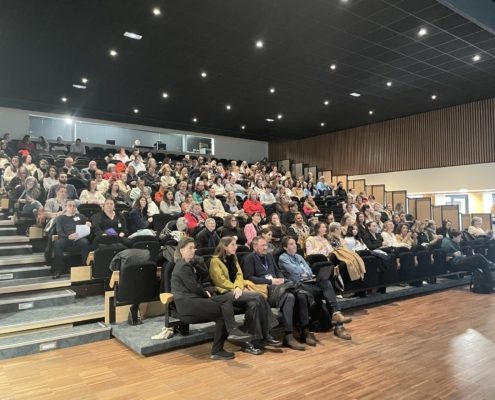 eb719c53-4fda-44f3-ac66-68a7347e4880